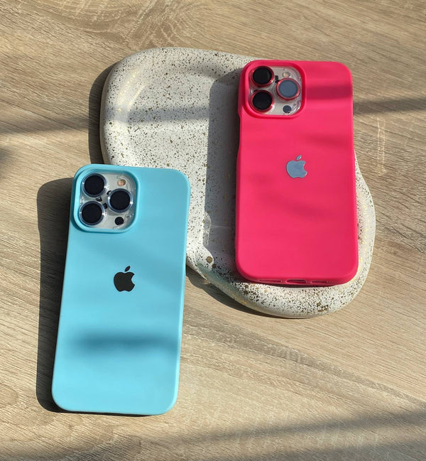 Original Silicone Case With Matching Lens Protector