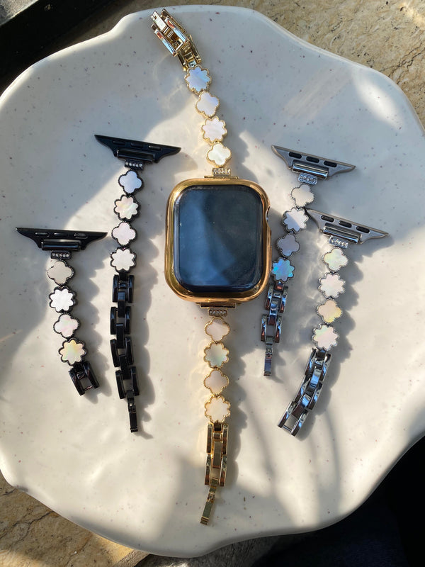 Clover pearl strap